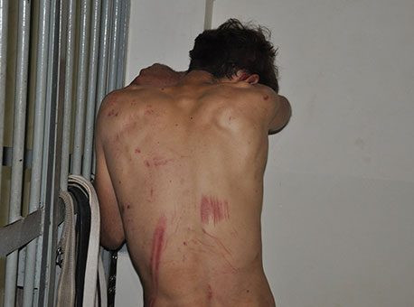 0109-policia-linchamento