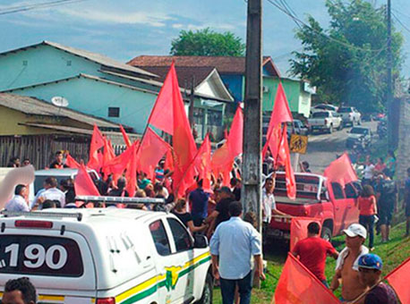 0409-cotidiano-bandeiraco