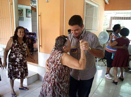 1509-politica-gladsondancando