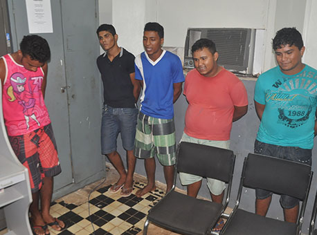 1809-policia-assalto-cleristom