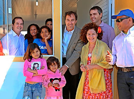 1909-politica-releaseperpetua