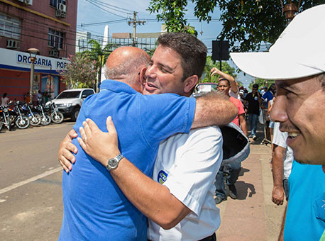 0210-politica-releasegladson-assessoria