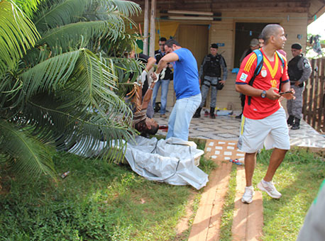 0910-policia-suicidio-agazetanet