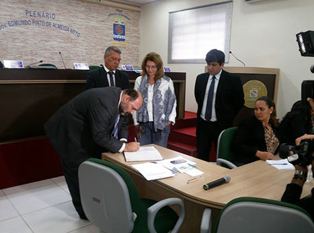 0910-politica-possecamara-assessoria