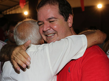 1410-politica-releasetiaoviana-assessoria