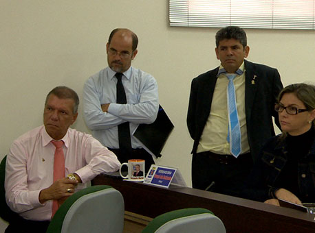 2110-politica-ldo-tvgazeta