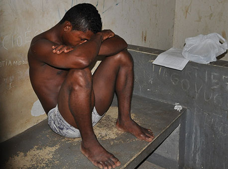 1011-policia-acusadoestupro-cleriston2