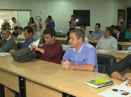 2811-politica-reuniaobancada-tvgazeta2