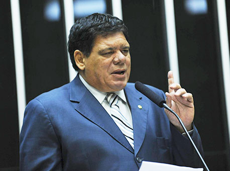 0412-politica-flavianomelo-assessoria