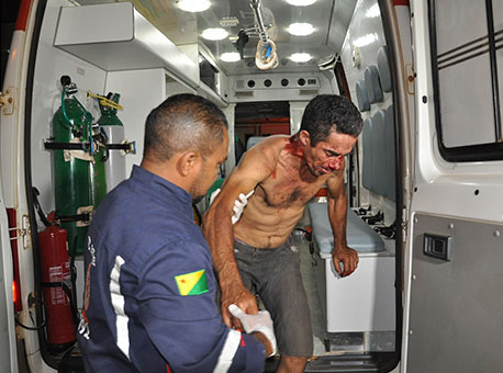 1012-policia-homemagredido-cleriston