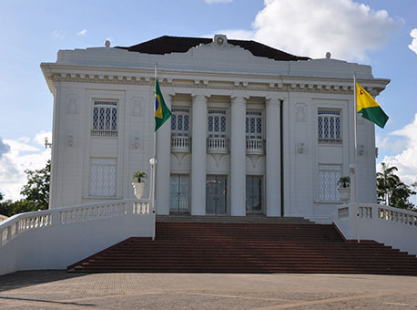 1712-politica-palacio-cleriston