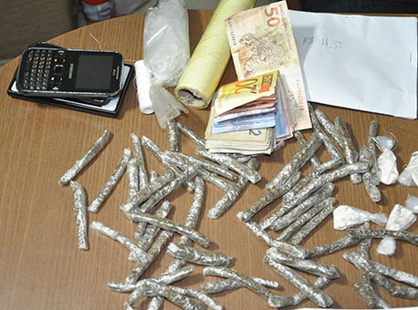 2312-policia-drogaapreendida-cleriston