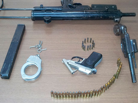 130315-policia-armas-cedida