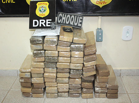 120415-policia-55quilosmaconha-cleriston