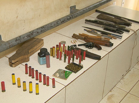 270515-policia-armas-tvgazeta