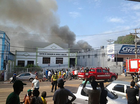 130815-policia-incendio-victorbombonzao2