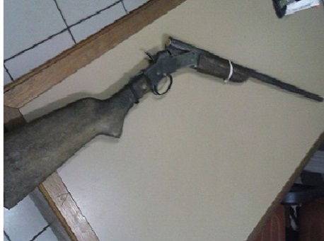 010915-policia-alvejado