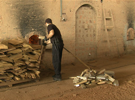 021015-policia-incineracao-tvgazeta