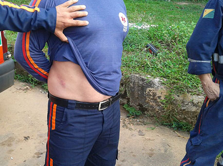 051015-policia-agressaosamu-cedida