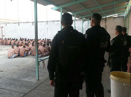 071015-policia-presidio-cedida