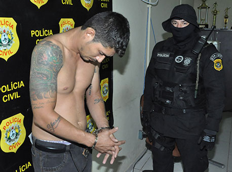 071015-policia-terceiroelemento-cleriston