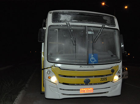 081015-policia-onibusamadeobarbosa-cleriston
