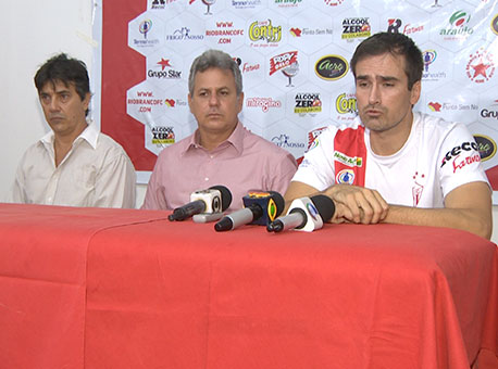 040516-esporte-coletivariobranco-tvgazeta