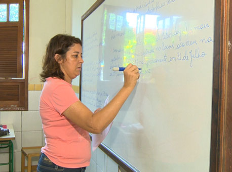 110516-politica-professores-tvgazeta
