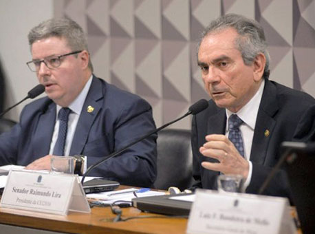 130616-politica-oitivassenado-senadorfederal