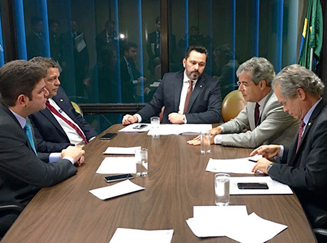 060716-politica-bancadafederal-assessoria