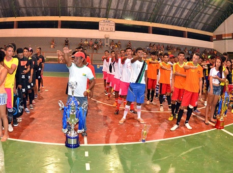 050816-esporte-rachão-tk