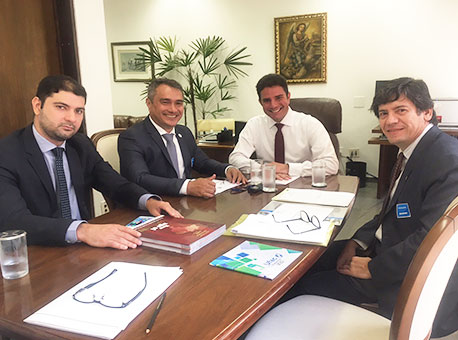 091116-politica-gladsoncameli-assessoria
