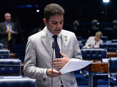 291116-politica-gladsoncameli-assessoria
