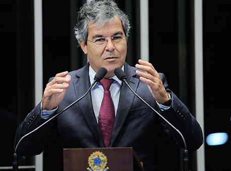 071216-politica-jorgeviana-senado