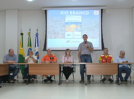 130117-politica-plano-de-contingencia