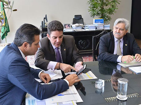 160217-politica-gladsoncameli-assessoriaparlamentar