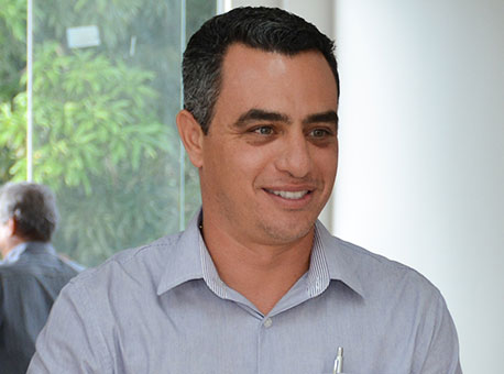 090317-politica-andremaia-jornalatribuna