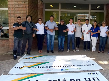 030817-politica-protestosaude-cedida2