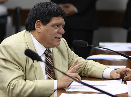 040817-politica-flavianomelo-assesoriaparlamentar