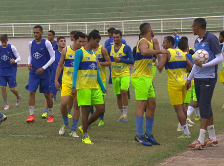 100817-esporte-treinogalo-tvgazeta