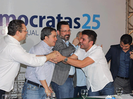 260817-politica-gladsoncameli-assessoriaparlamentar