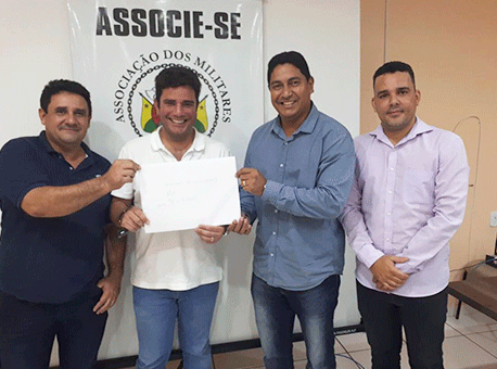 131117-politica-gladsoncameli-assessoriparlamentar
