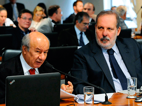051217-politica-senadores-agenciasenado