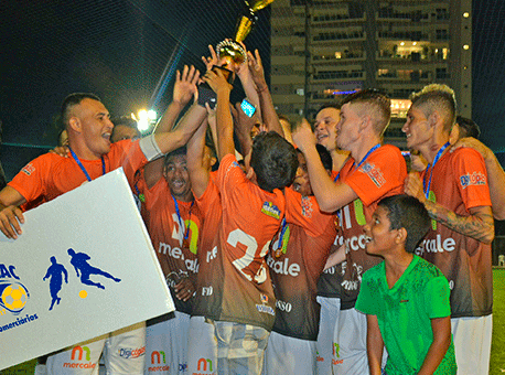 111217-esporte-mercalecampeao-cedida