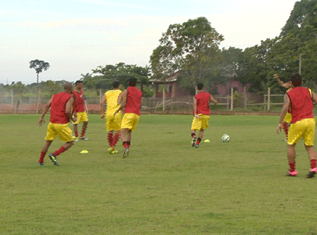 141217-esporte-riobrancopretemporada-tvgazeta