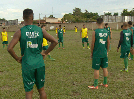 120218-esporte-treinofutebol-tvgazeta