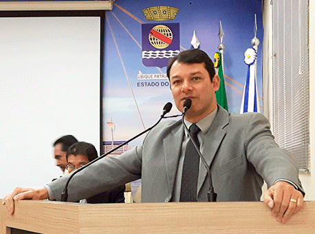 130418-politica-robertoduarte-assessoriparlamentar