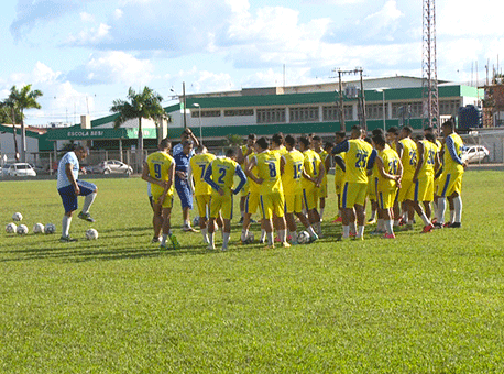 190418-esporte-treinogalo-tvgazeta
