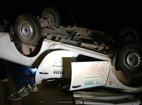 140518-maisnoticias-carro-capota-br