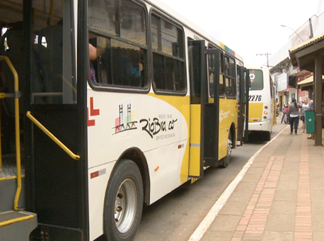 060618-politica-onibus-tvgazeta
